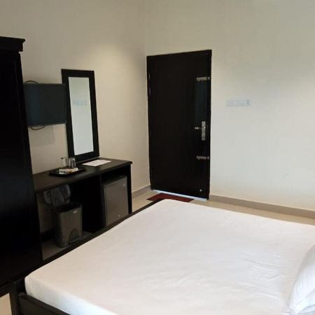 Maui Resort Cox's Bazar Extérieur photo